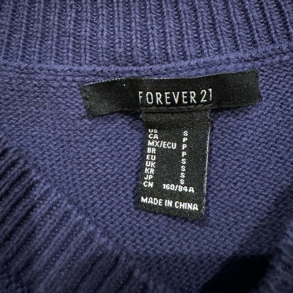 Navy blue vest - Picture 3 of 4